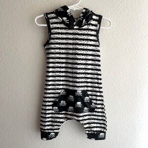 NWOT Skull and Crossbones stripped Hooded Romper
